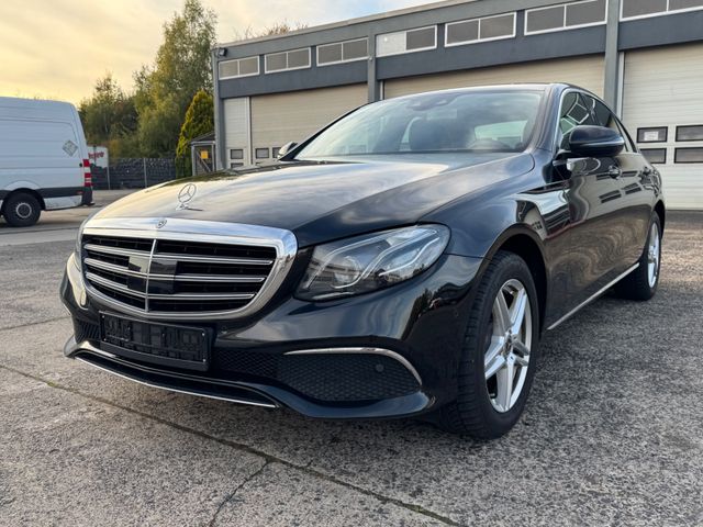 Mercedes-Benz E 220d 4M LED Kamera HUD Ambiente-Beleuchtung