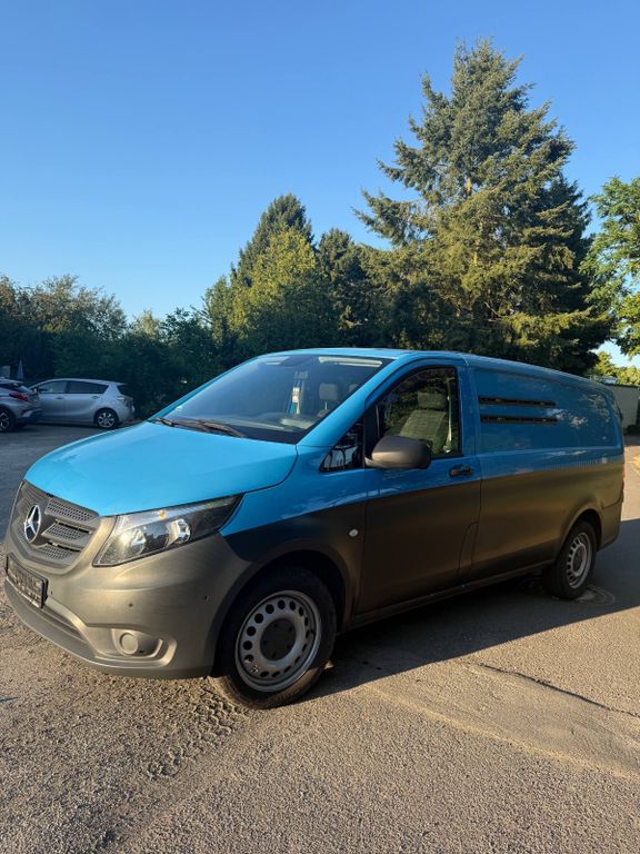 Image of Mercedes-Benz Vito