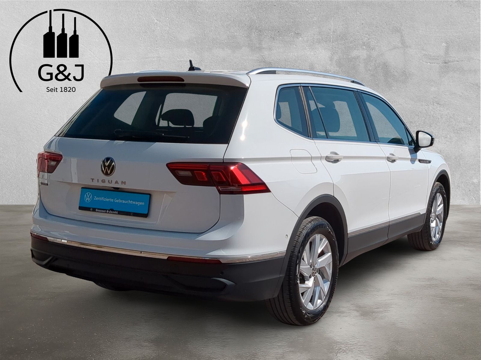 Fahrzeugabbildung Volkswagen Tiguan Allspace 1.5 TSI Life Kamera HuD SHZ AppC