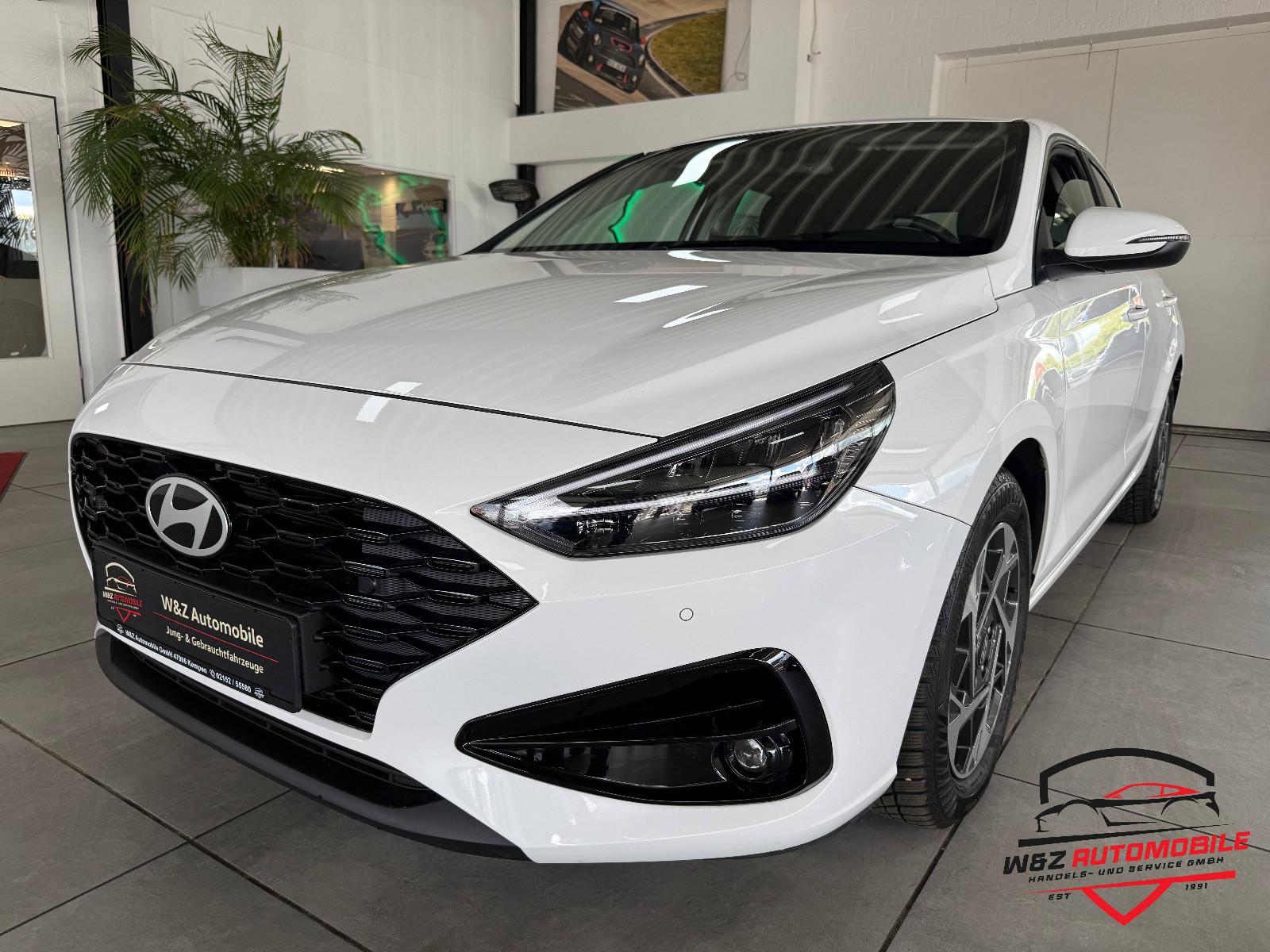 Hyundai i30 1.5 T-GDI Fastback DCT +Navi+SHZ+LED+Kamera+