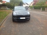 Porsche Macan - - - Porsche Macan in Frankfurt (Main)