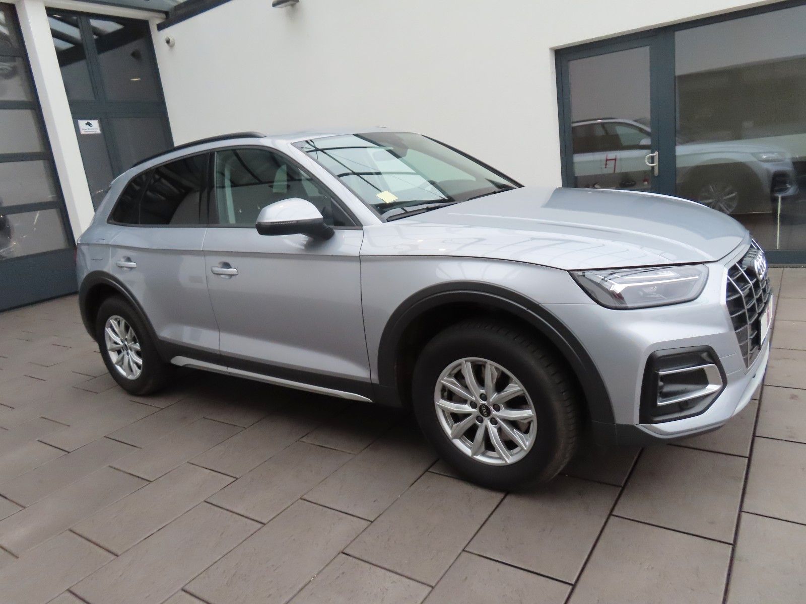 Audi Q5 40 TFSI S tronic quattro Leder RFK Klima Nav foto 3