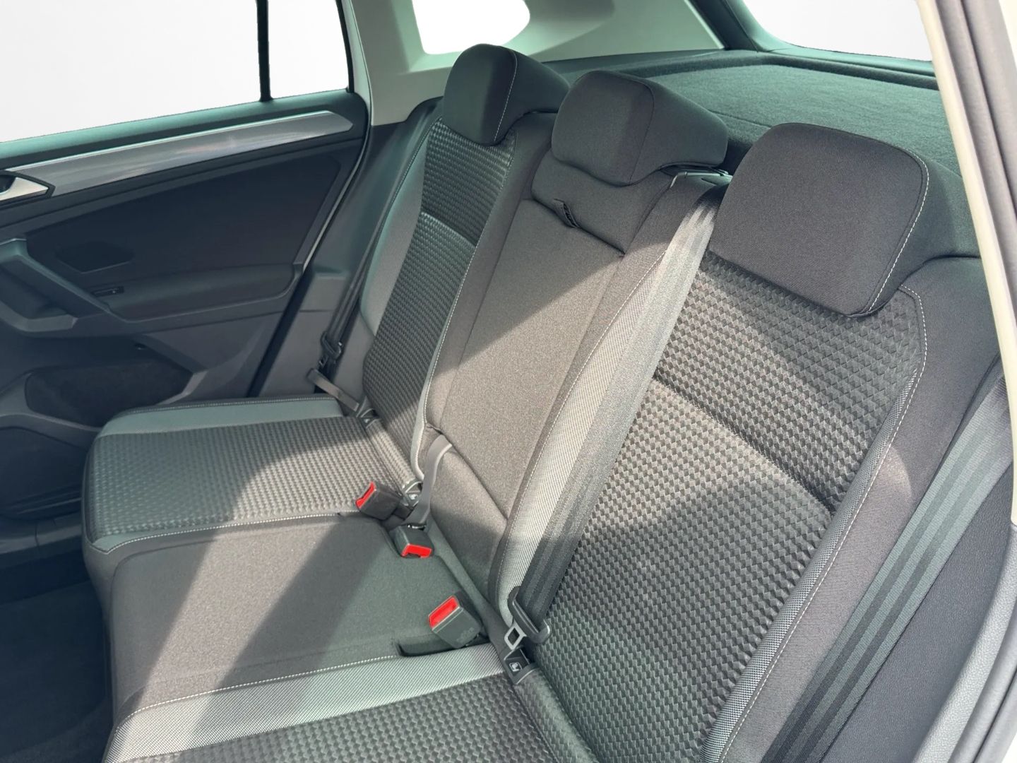 Tiguan 1.5 TSI "ACTIVE" *LED*NAVI*KAMERA*