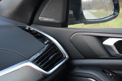 Fahrzeugabbildung BMW X5 30d M-Pack*AHK*Mietkauf