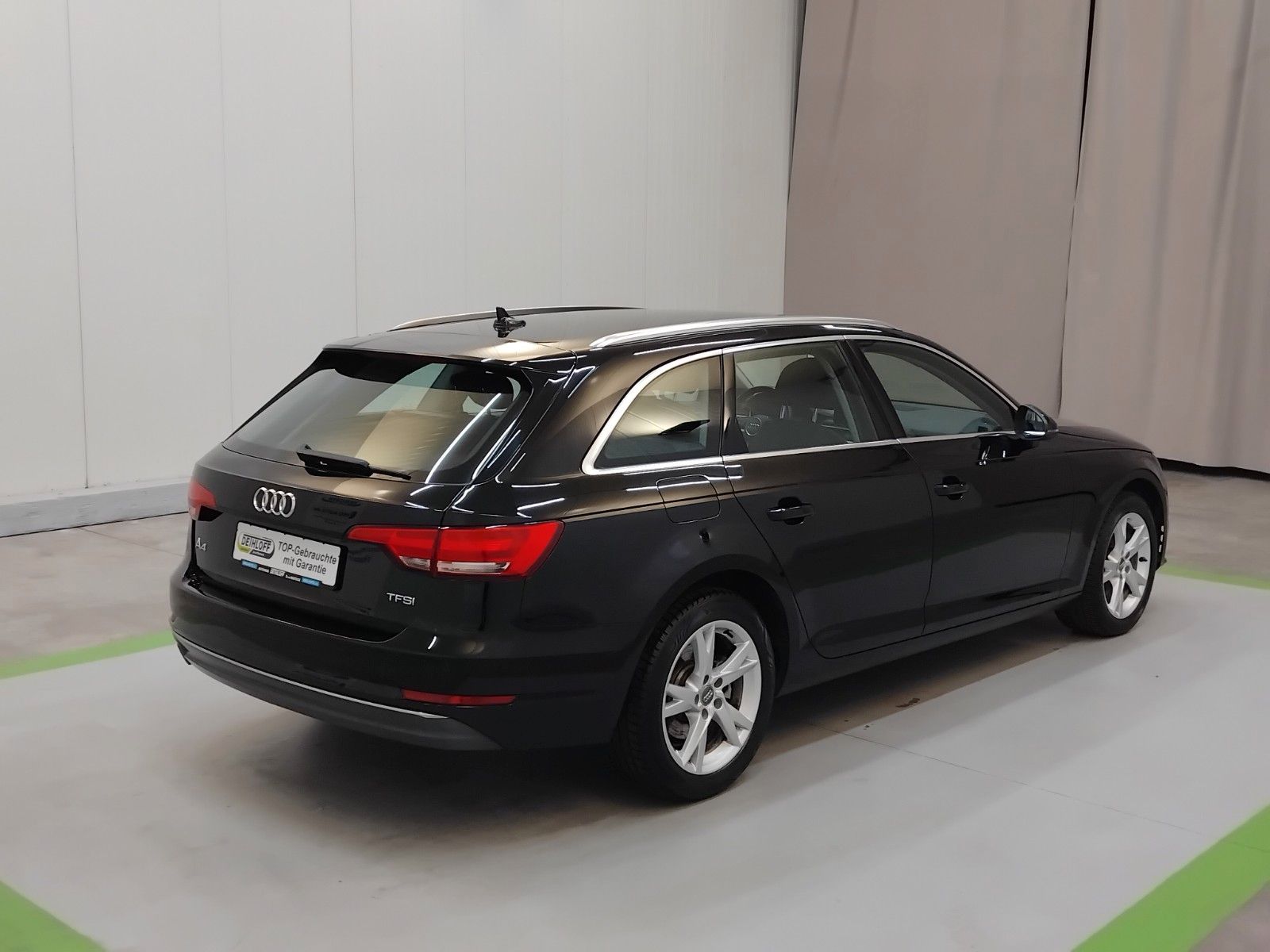 Audi A4 (06/2026, Benzin)