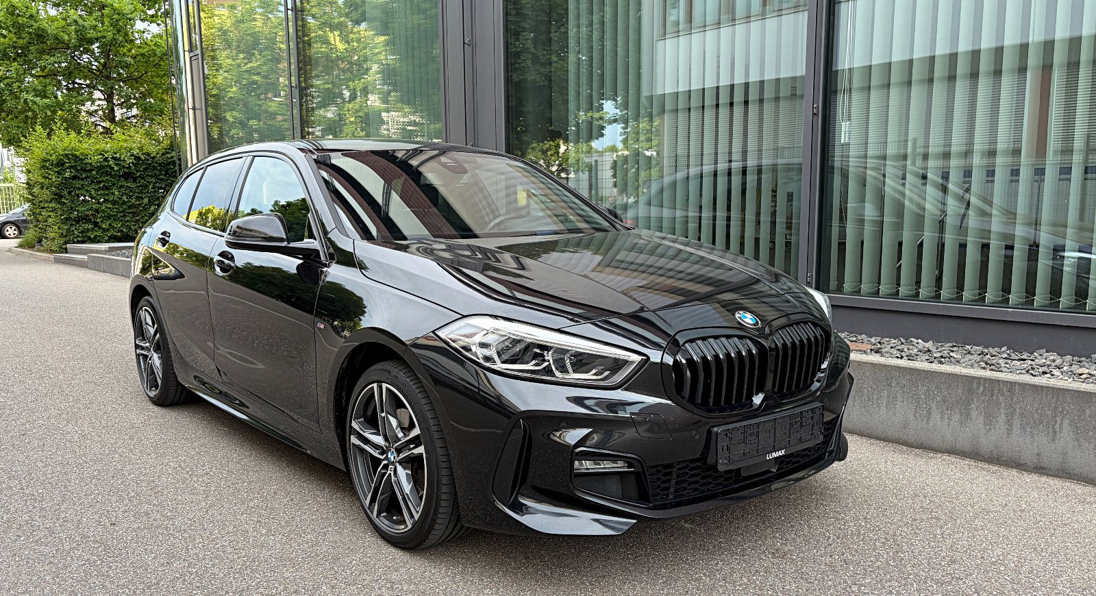 BMW 118 i M Sport*LED* Navi*HUD*