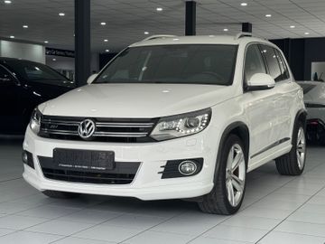 Volkswagen Tiguan - 1