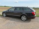 Skoda Superb 1.8TSI DSG Combi Elegance generalüberholt