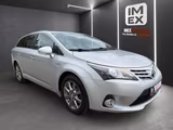 Toyota Avensis Kombi*AUTOMATIK+AHK+NAVI+KAMERA+KEYLESS* - silberne Toyota Avensis