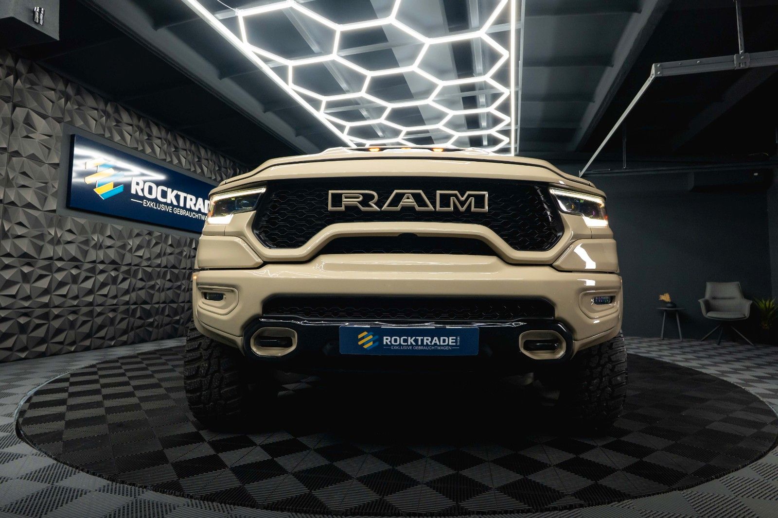 Fahrzeugabbildung Dodge RAM 6.4 V8 TRX SuperCharged 880PS *24 Zoll*Pano*