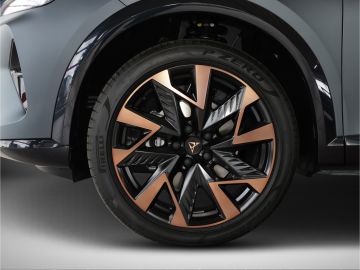 Cupra Formentor 1.5 eTSI Matt LED Kamera Navi