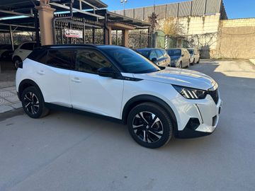 Peugeot 2008 - 12