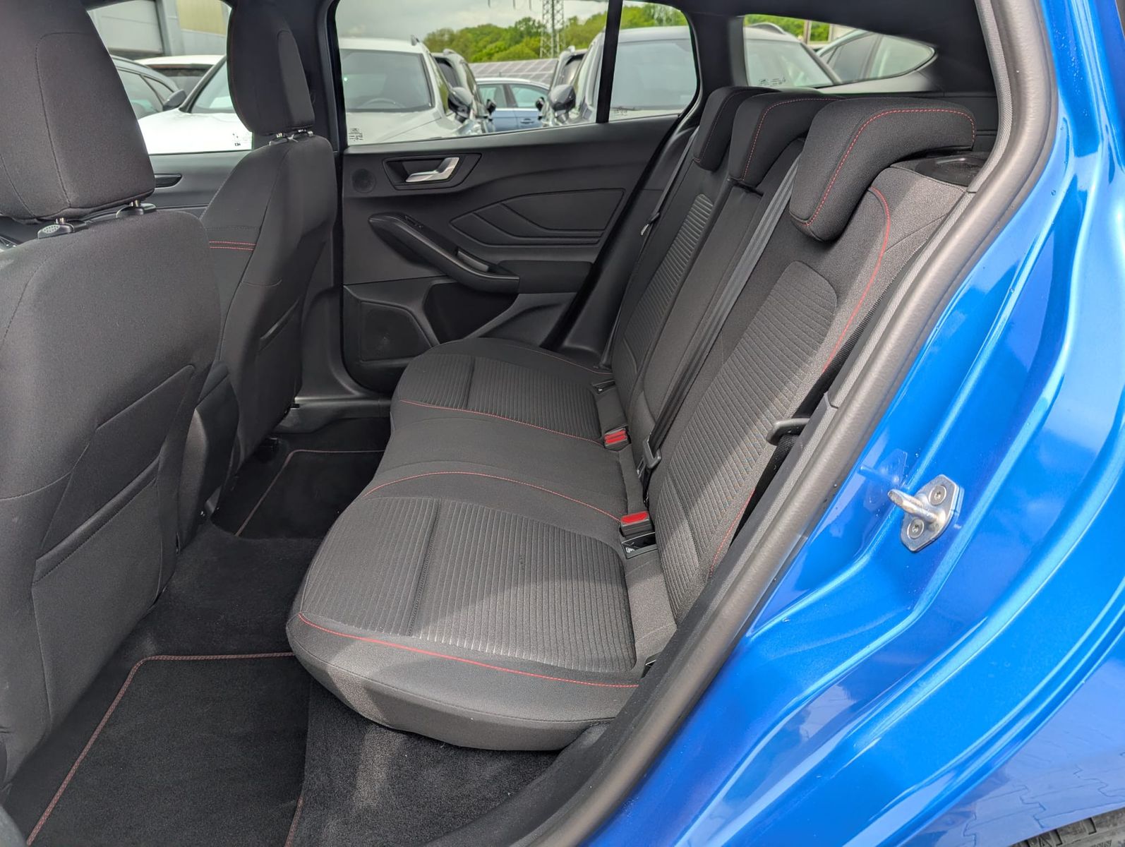 Fahrzeugabbildung Ford Focus 1.0 ST-Line X MATRIX*B&amp;O*ACC*KAM*APP*LHZ