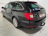 Skoda Superb Combi 2.0 TDI DSG Elegance Leder Navi Pan - Skoda Superb: Combi Elegance