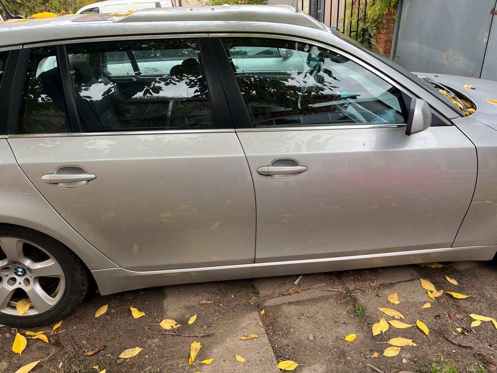 BMW 520 2007 — салон