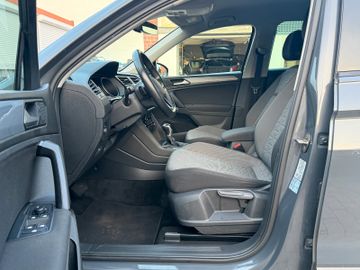 Volkswagen Tiguan - 8