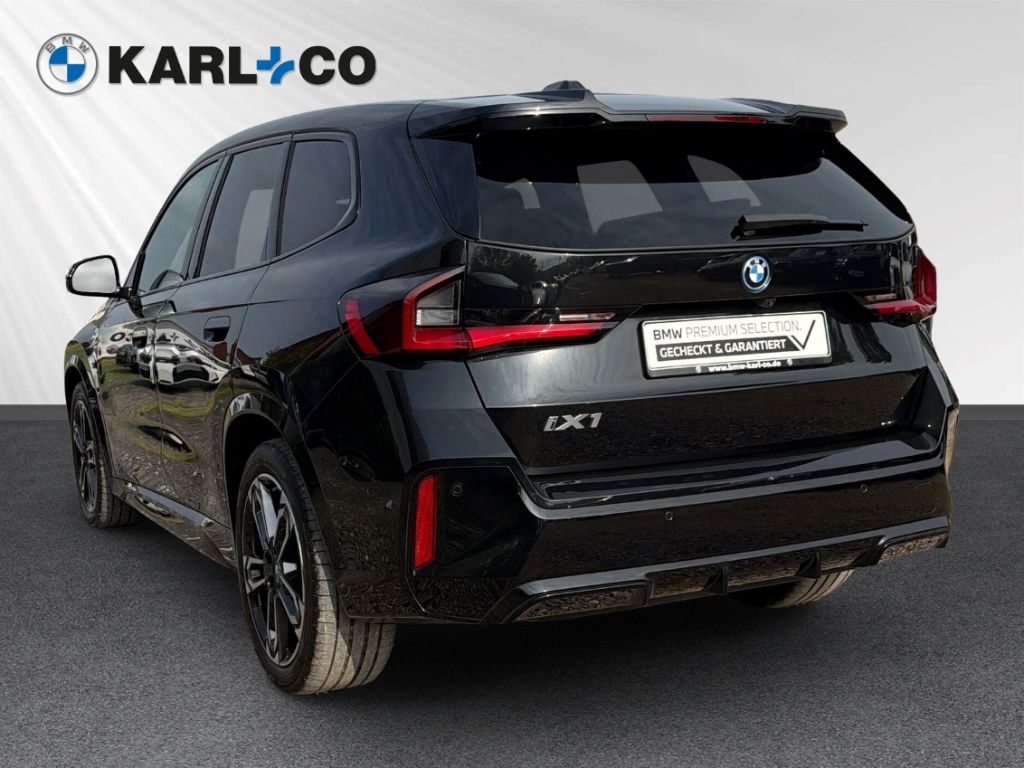 BMW iX1 - Bild 3