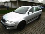 Skoda Octavia Combi 2.0 TDI DPF DSG Team Edition - Skoda Octavia: Team Edition