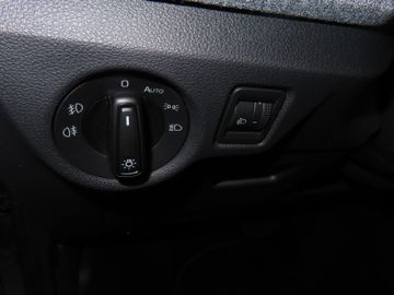 Fotografie 14 des Skoda Kamiq Selection 1.0 DSG AHK Klima