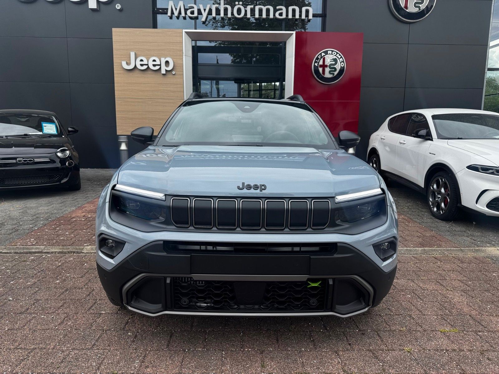 Fahrzeugabbildung Jeep AVENGER MY25 Overland 1.2l T3 4xe eAWD Navi Kam