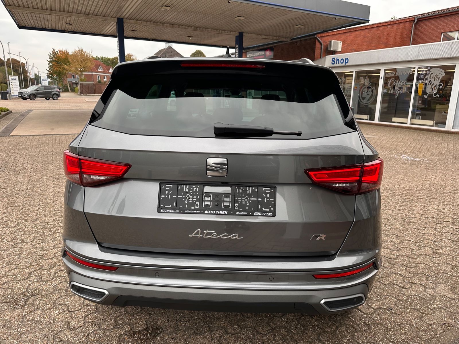 Fahrzeugabbildung SEAT Ateca FR 1.5 TSI DSG AHK/ACC/NAVI/LED/eHeck/SHZ