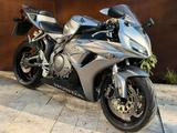 Honda Fireblade SC 57 - Offers