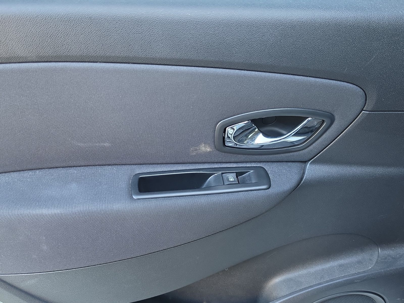Fahrzeugabbildung Renault Scenic III Xmod Paris