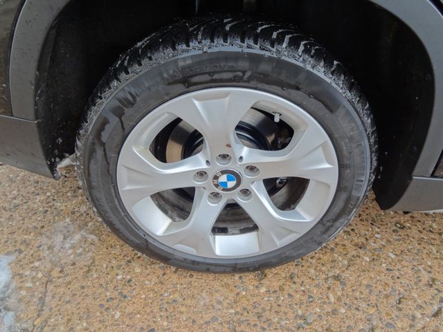 Fahrzeugabbildung BMW X1 20d xDrive/2.Hd/Xenon/Kamera/Navi/