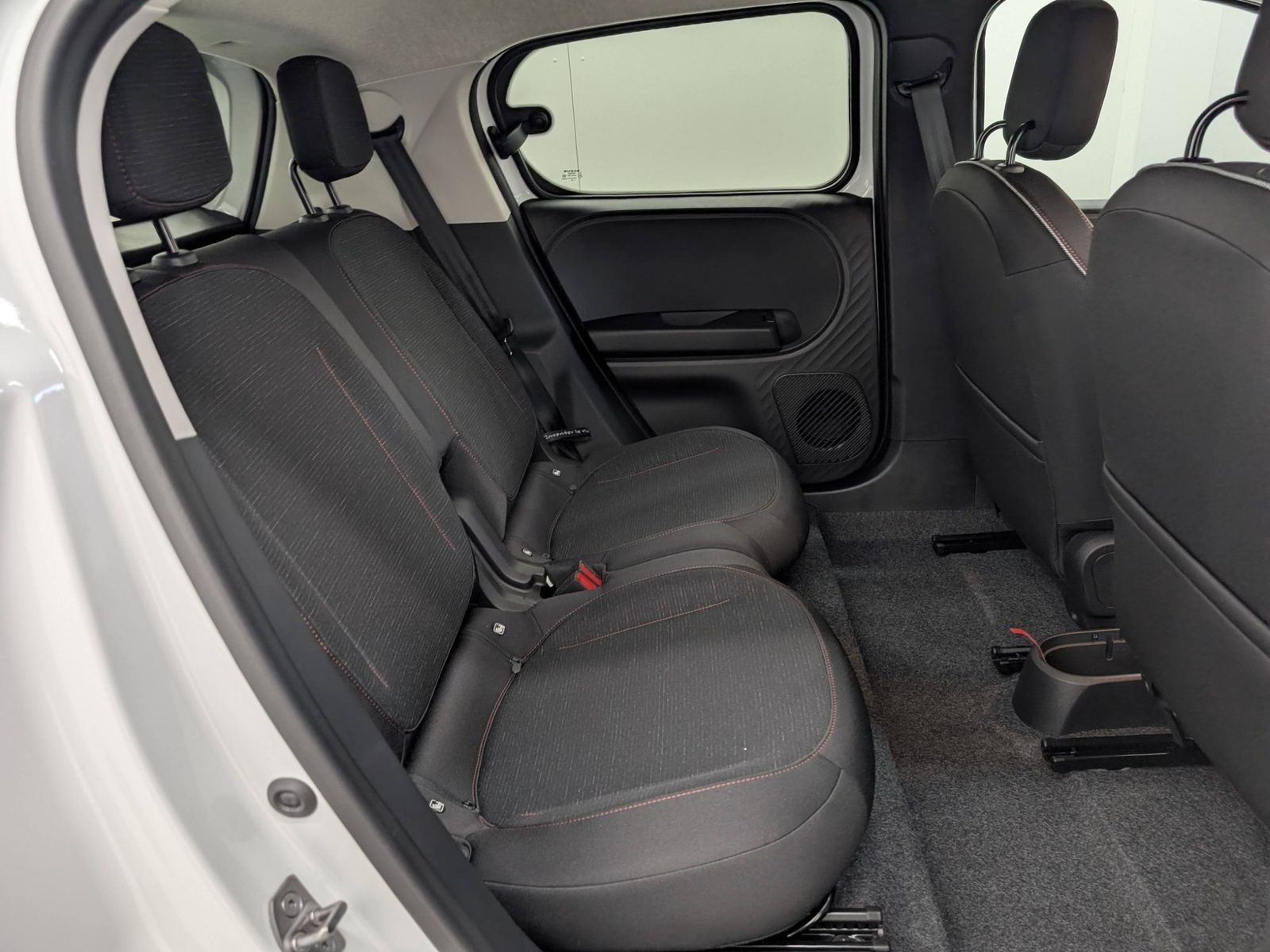 RENAULT Twingo E-TECH Techno 80 Urban Range 18-Zoll – Bild 12