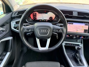 Audi Q3 - 10