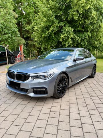 BMW 540i xDrive/HUD/AHK/HK/Soft-Close/DisplayKey/Ges