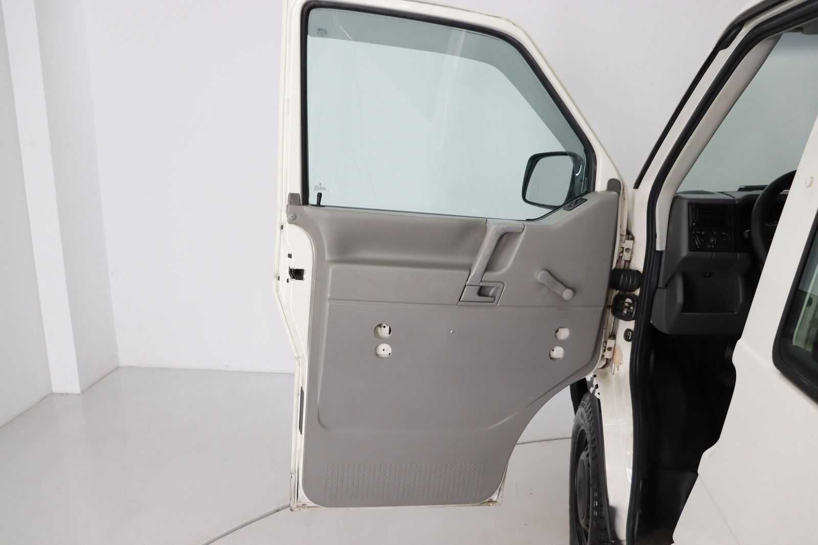 Fahrzeugabbildung Volkswagen T4 Kombi 2.5 syncro *Klima Allrad * Bett * Zelt