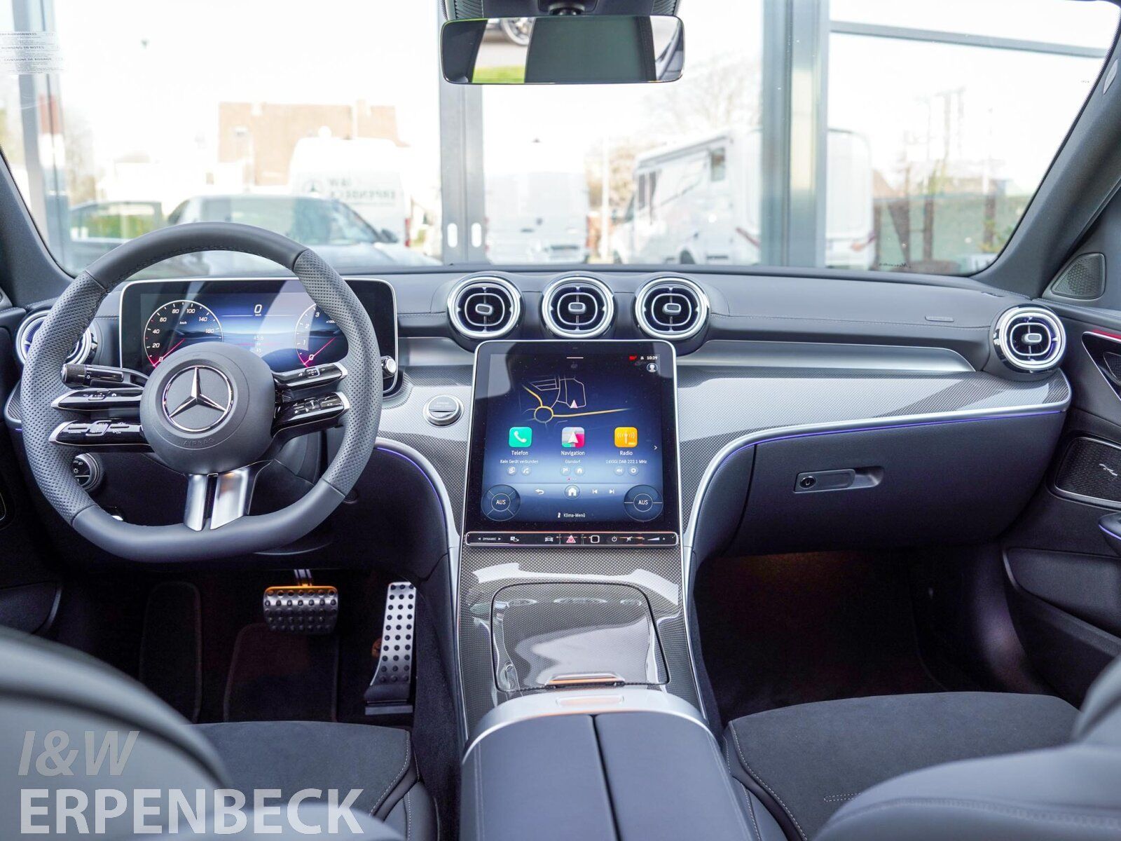 Fahrzeugabbildung Mercedes-Benz C 200 AMG Distronic AHK 360° DigitalLight Memory
