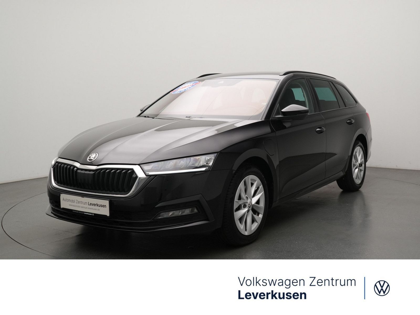 Skoda Octavia Combi Ambition iV DSG NAVI VIRT SHZ LED