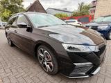 Skoda Octavia Combi RS Plus*Pano*ACC* - Skoda Octavia: mit Navigationssystem