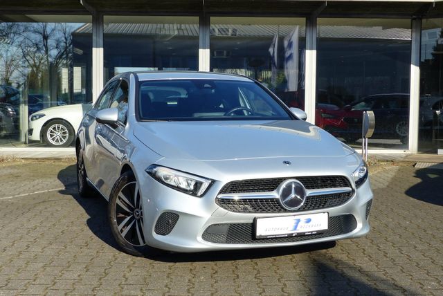 Mercedes-Benz A 200 d Aut. Navi LED Kamera MBUX Teilleder