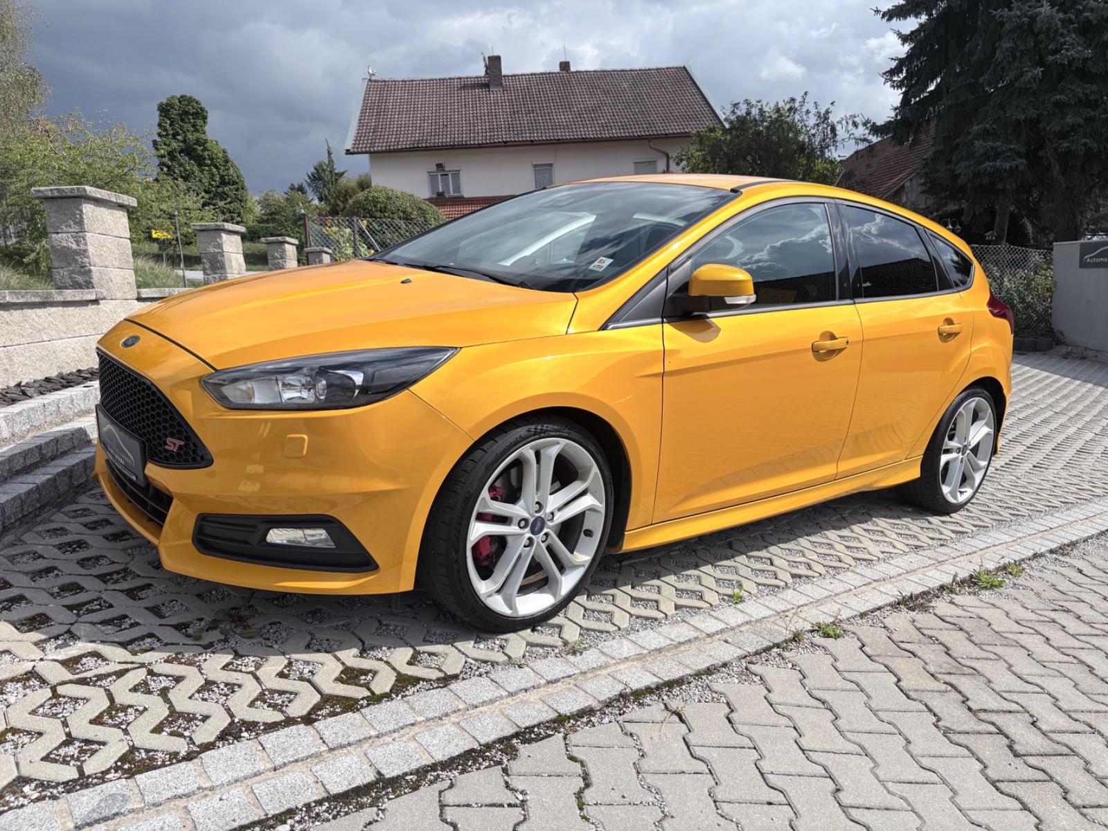 Ford Focus Lim. ST | 2. Hd. | HU NEU | Sunset Gelb