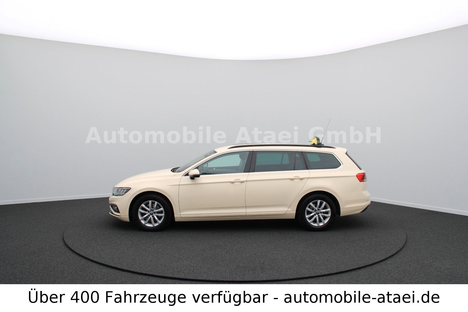 Fahrzeugabbildung Volkswagen Passat Variant Business *Taxi* TAXAMETER (7908)