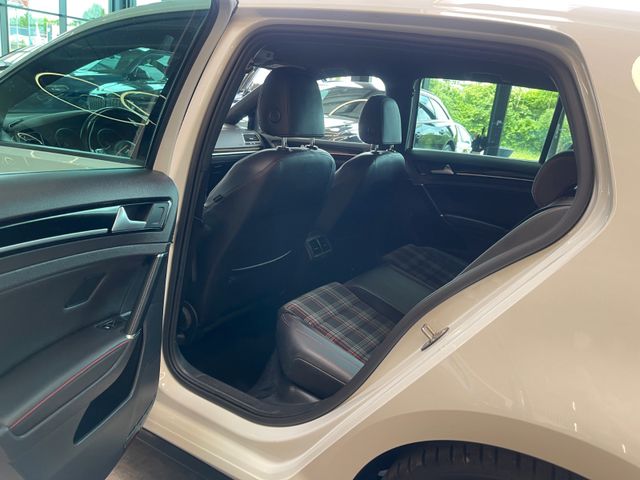 Volkswagen Golf VII Lim. GTI Performance BMT *ACC*BI-XENON*