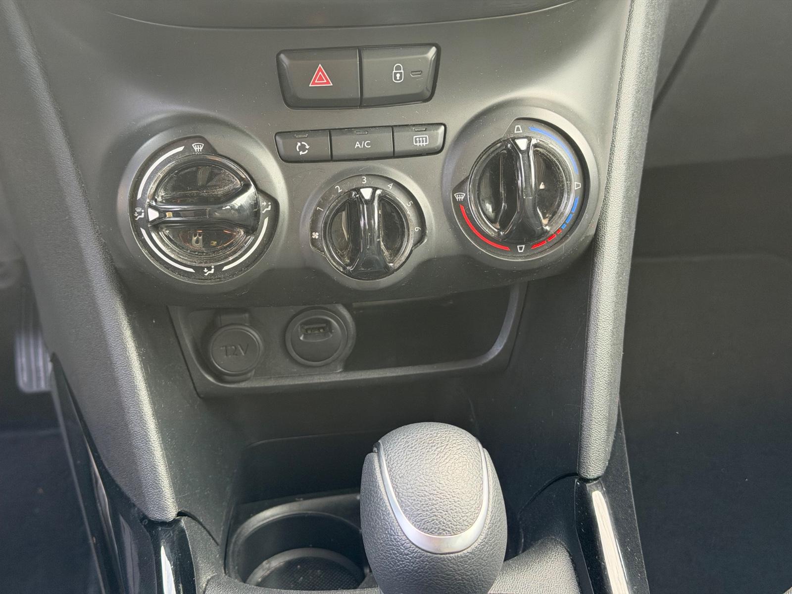 Peugeot 2008 1.2 Aut.*Wenig KM*Top Zustand*2.Hand*