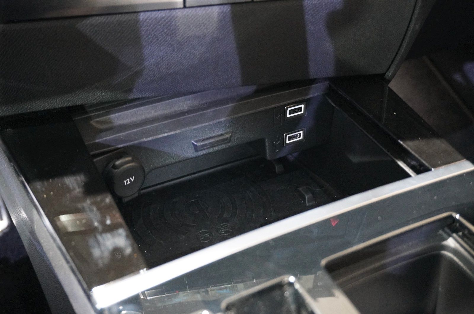 Fahrzeugabbildung Opel Astra L ST 1.2T GS LINE NAVI/LED/360°/VIRT./DAB+