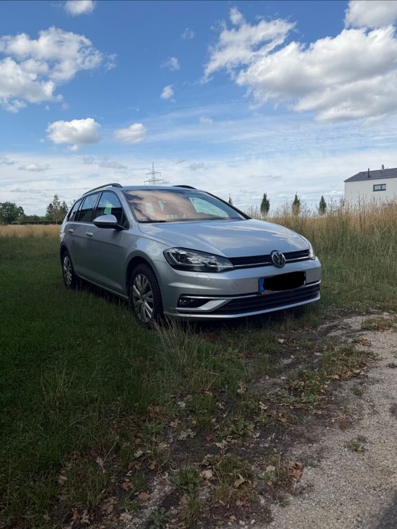 Image of Volkswagen Golf
