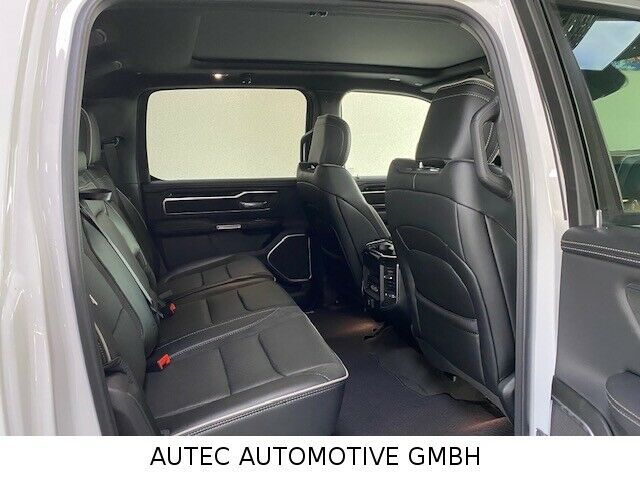 Fahrzeugabbildung Dodge LARAMIE  NIGHT EDITION-TAILGATE-12"-4x4