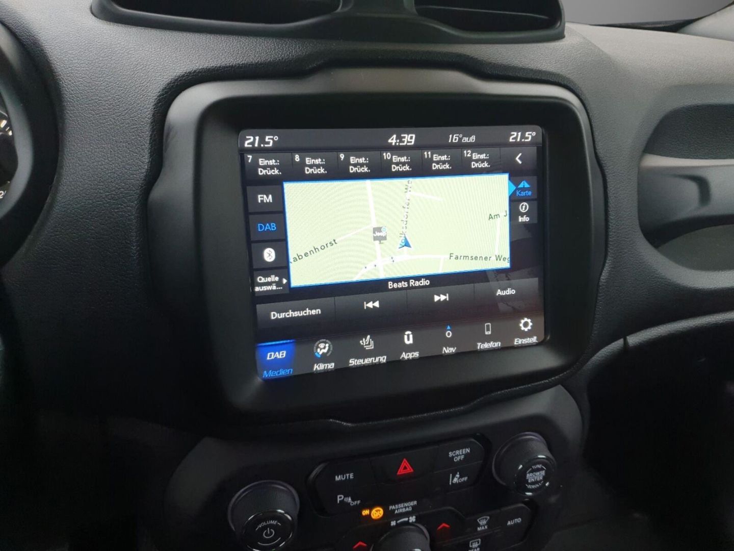 Fahrzeugabbildung Jeep Renegade Limited FWD 1.3 T-GDI - Night Edition -