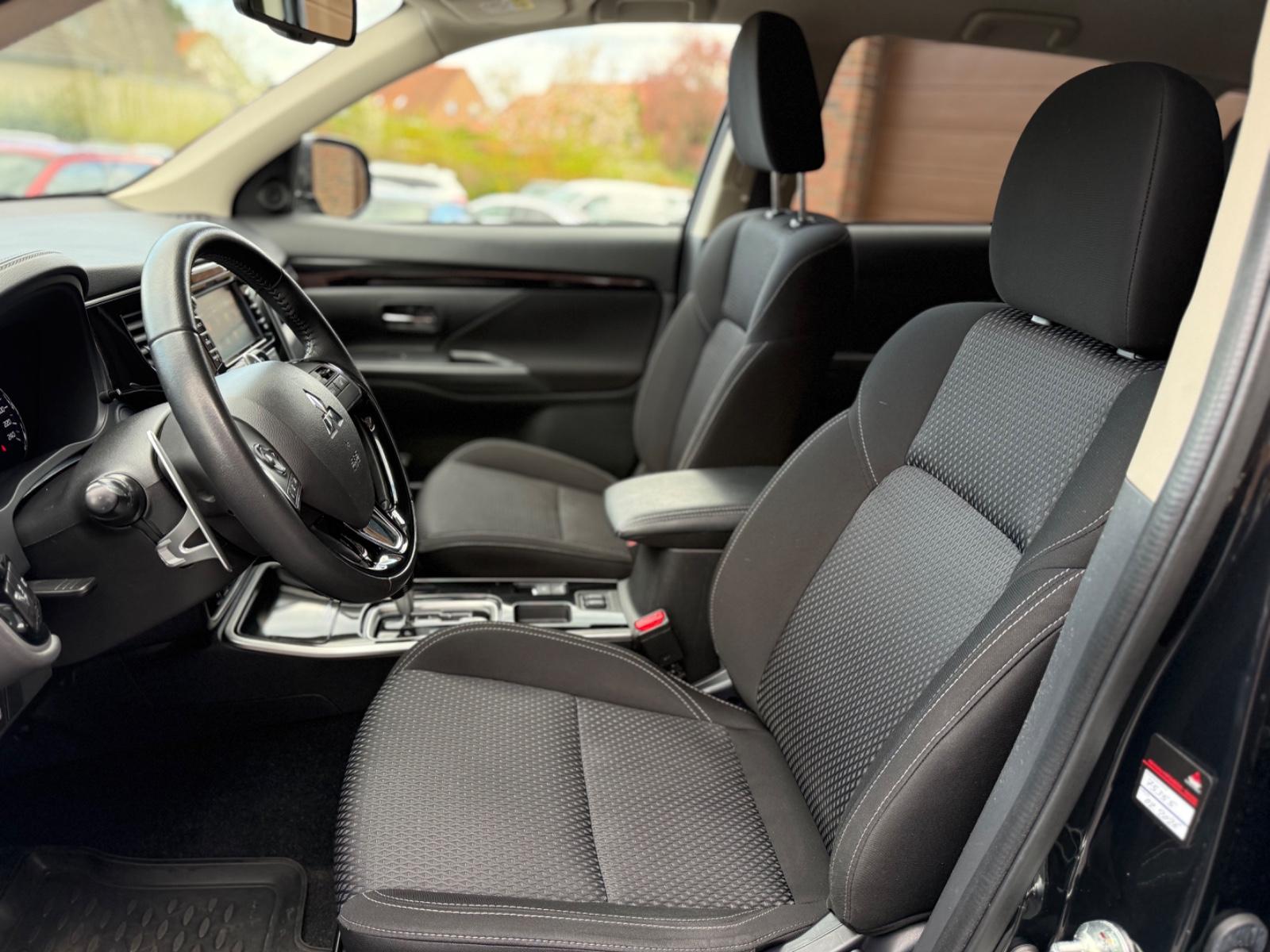 Mitsubishi Outlander 2.0 CVT Diamant Ed. 2WD I AHK I KAM