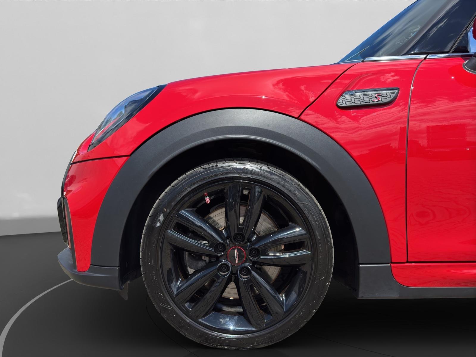 MINI Cooper S Cabrio JCW Trim adaptiverLED Lenkradhei