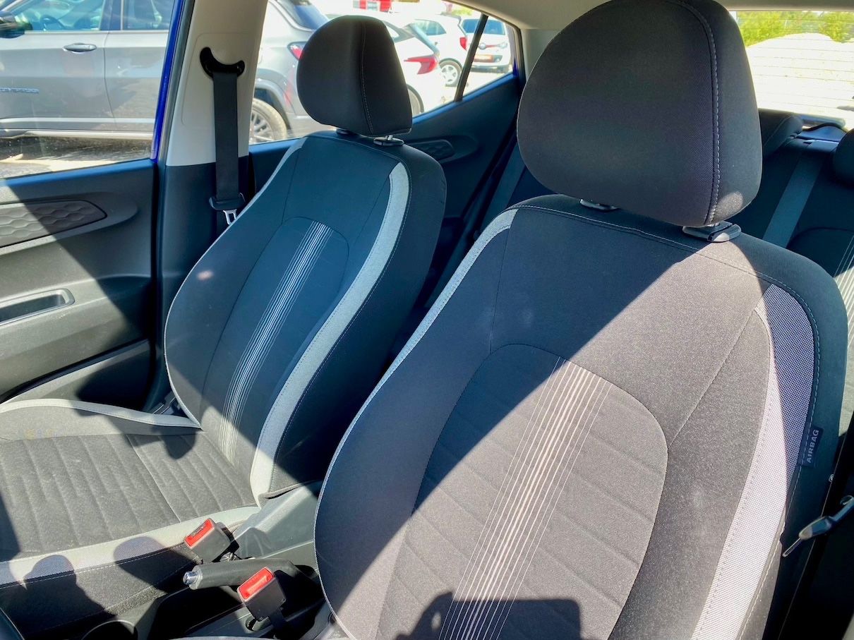 Fahrzeugabbildung Hyundai i10 1.0 Automatik  KLIMA SHZ ALLWETTER ALU PDC