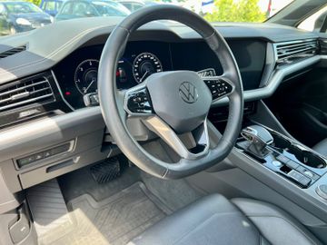 Volkswagen Touareg - 8