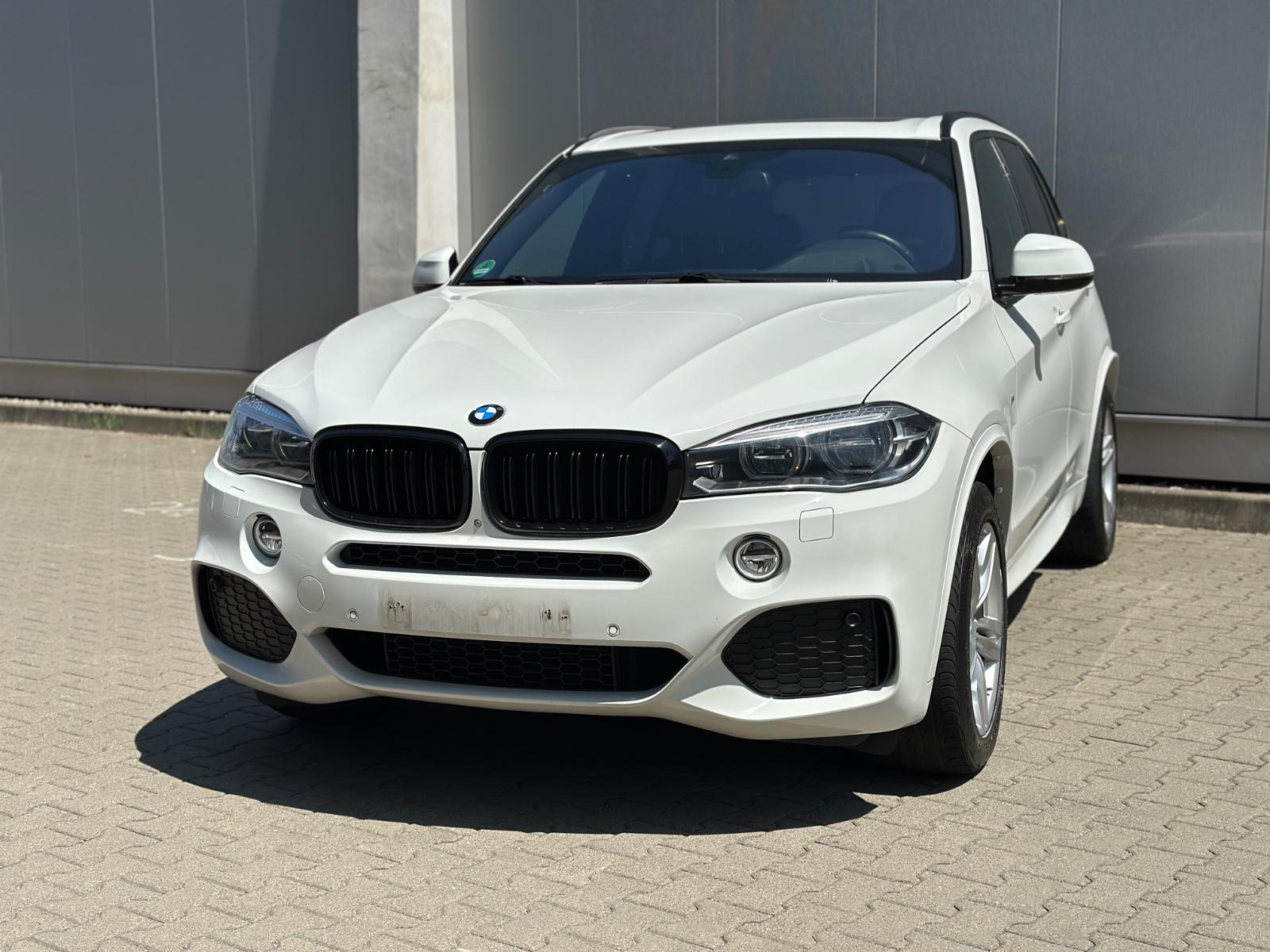 BMW X5M xDrive 30 d/HeadUp/Leder/Panorama/7Sitze.Top