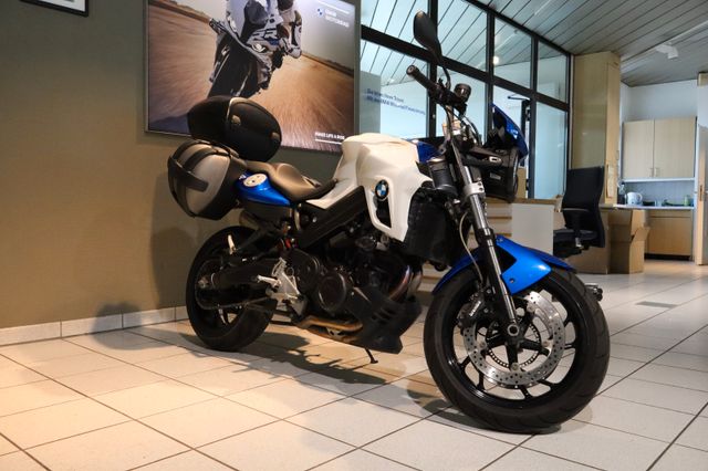 BMW F800R mit Tourenkoffer & Topcase